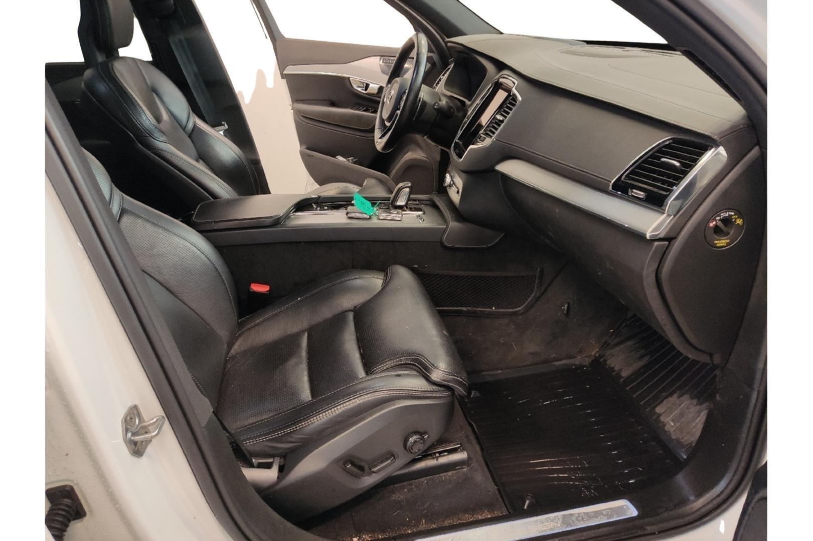 VOLVO XC90 2020