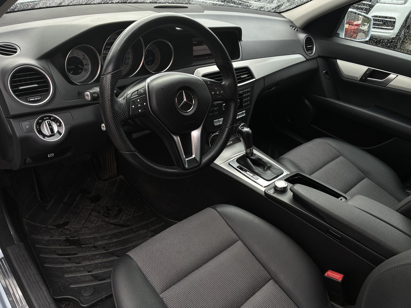 MERCEDES-BENZ C 2013