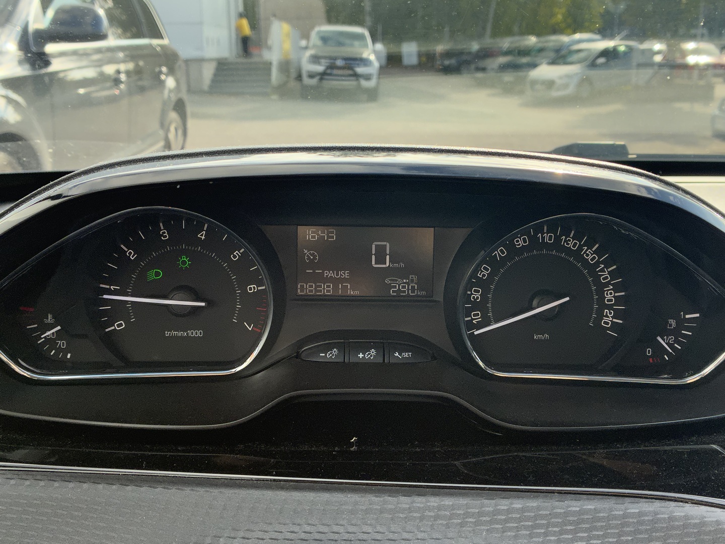 PEUGEOT 2008 2014