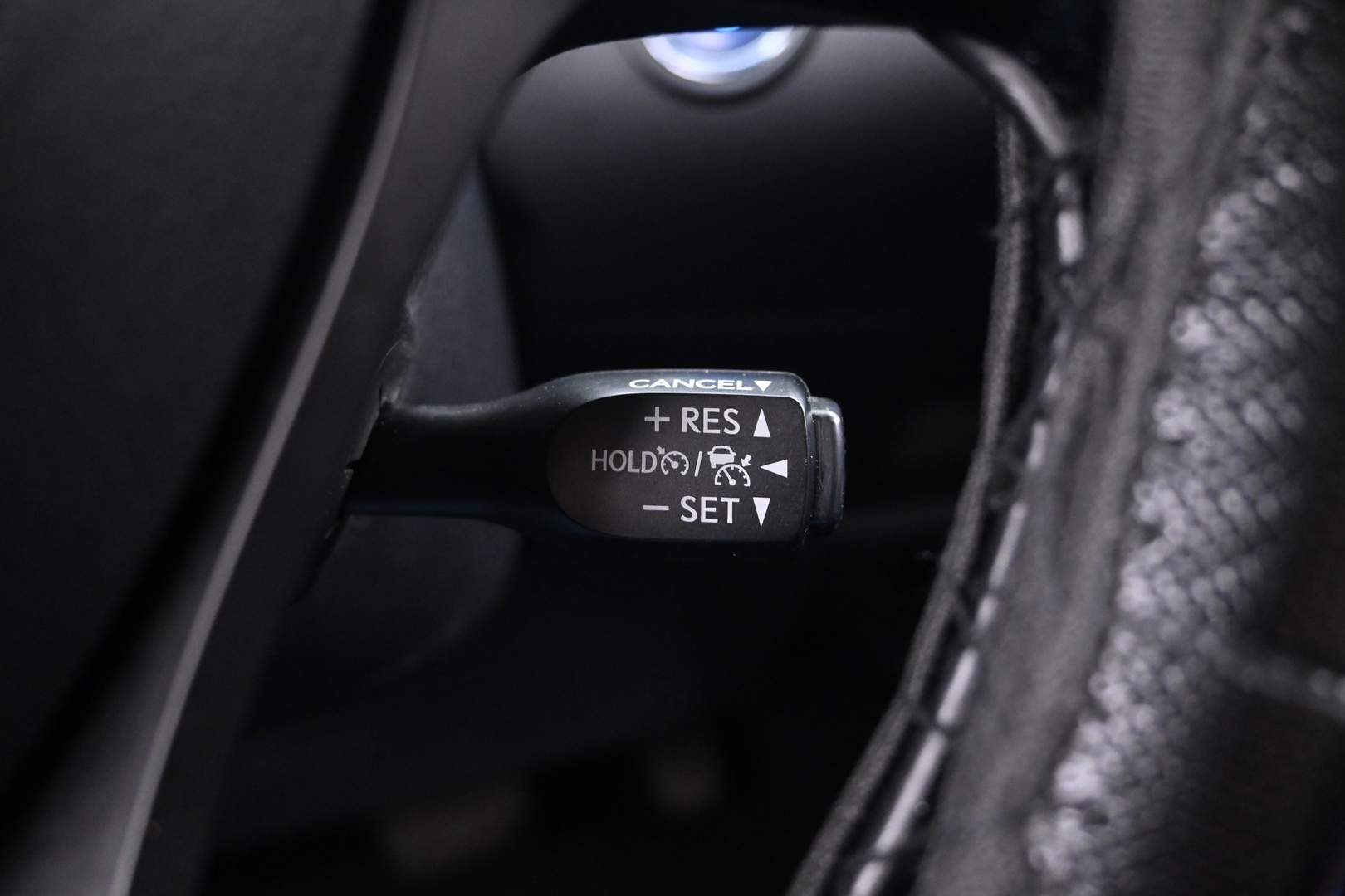 TOYOTA C-HR 2017