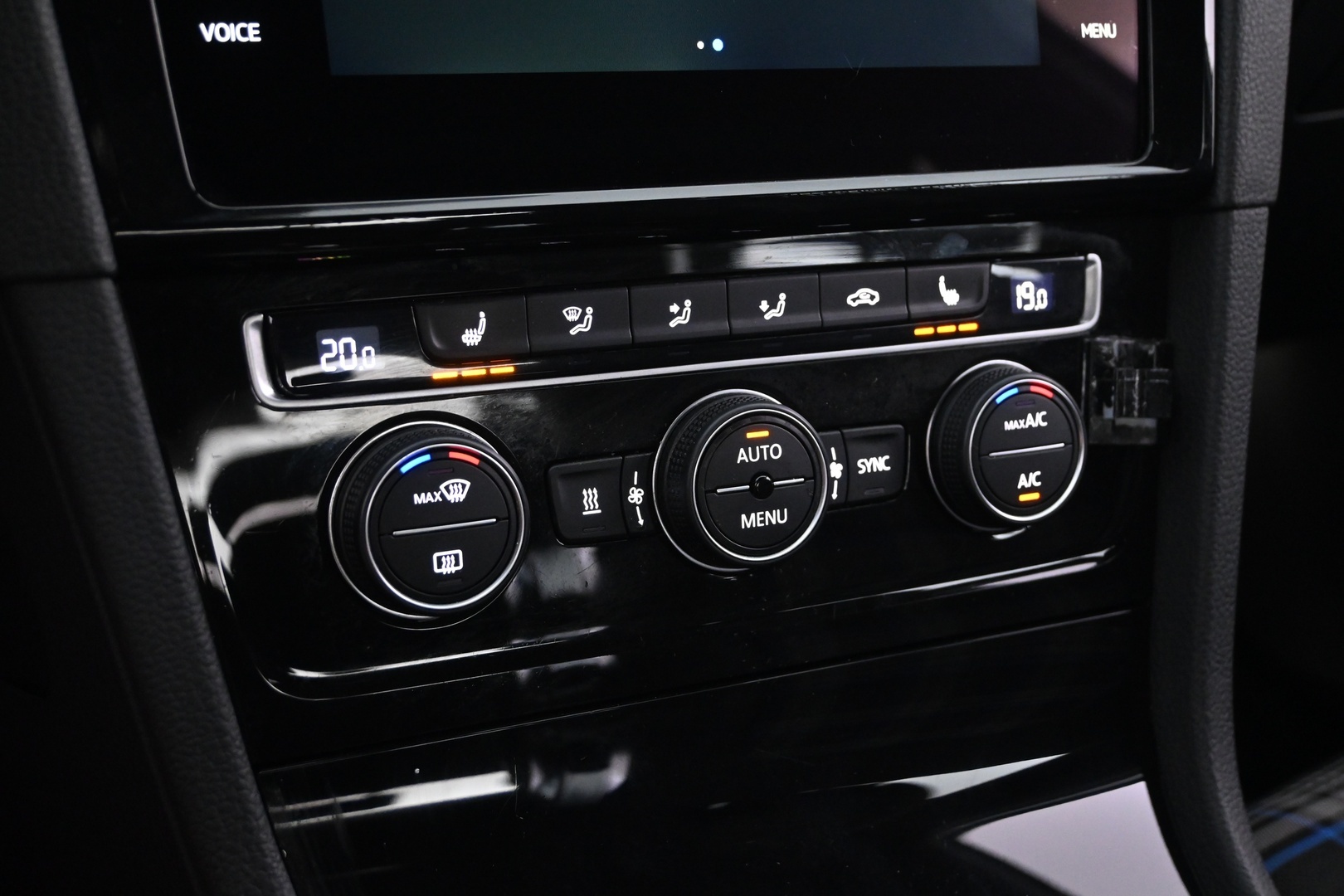 VOLKSWAGEN Golf 2018