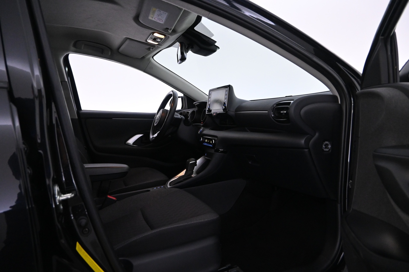 TOYOTA Yaris 2021