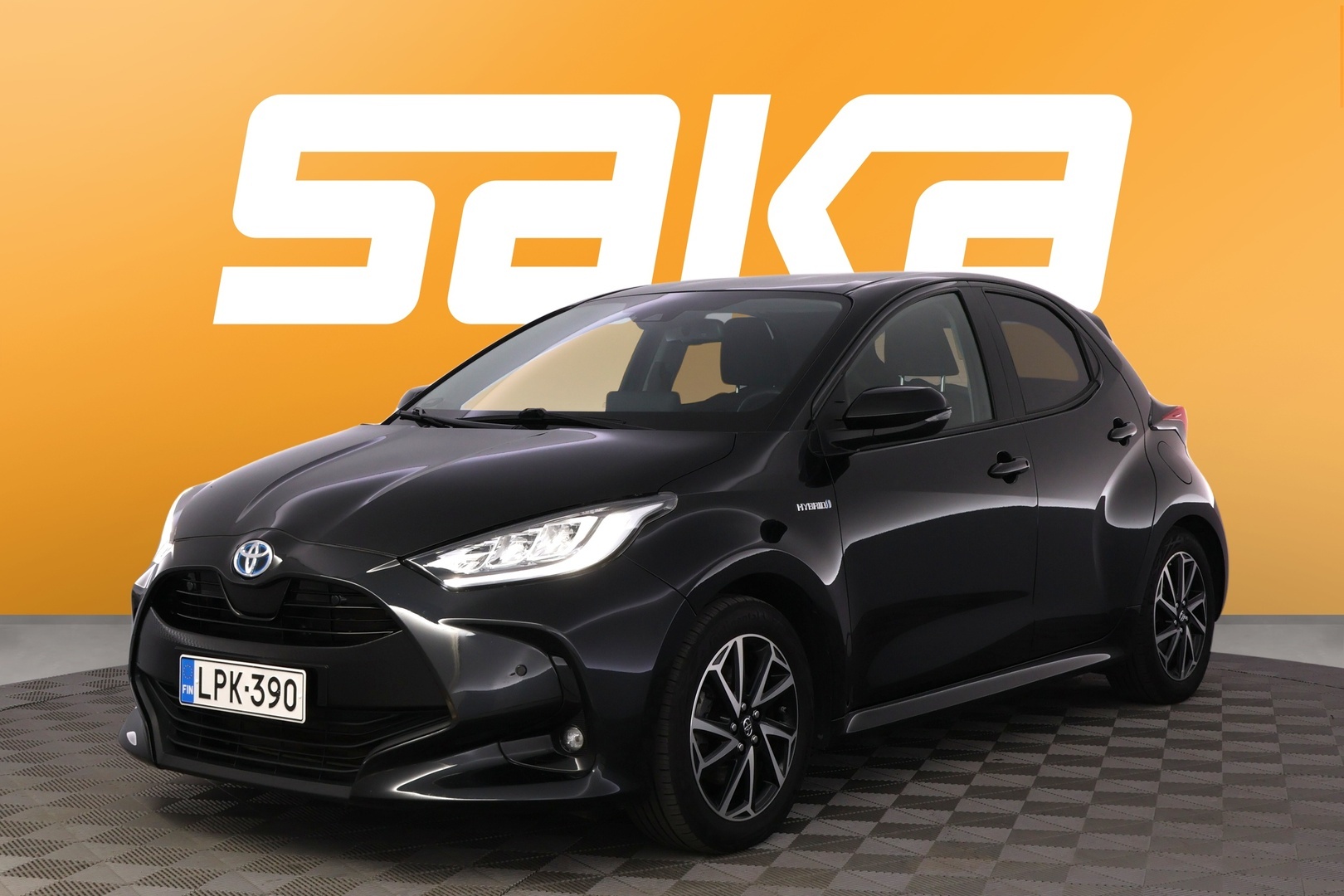 TOYOTA Yaris 2021