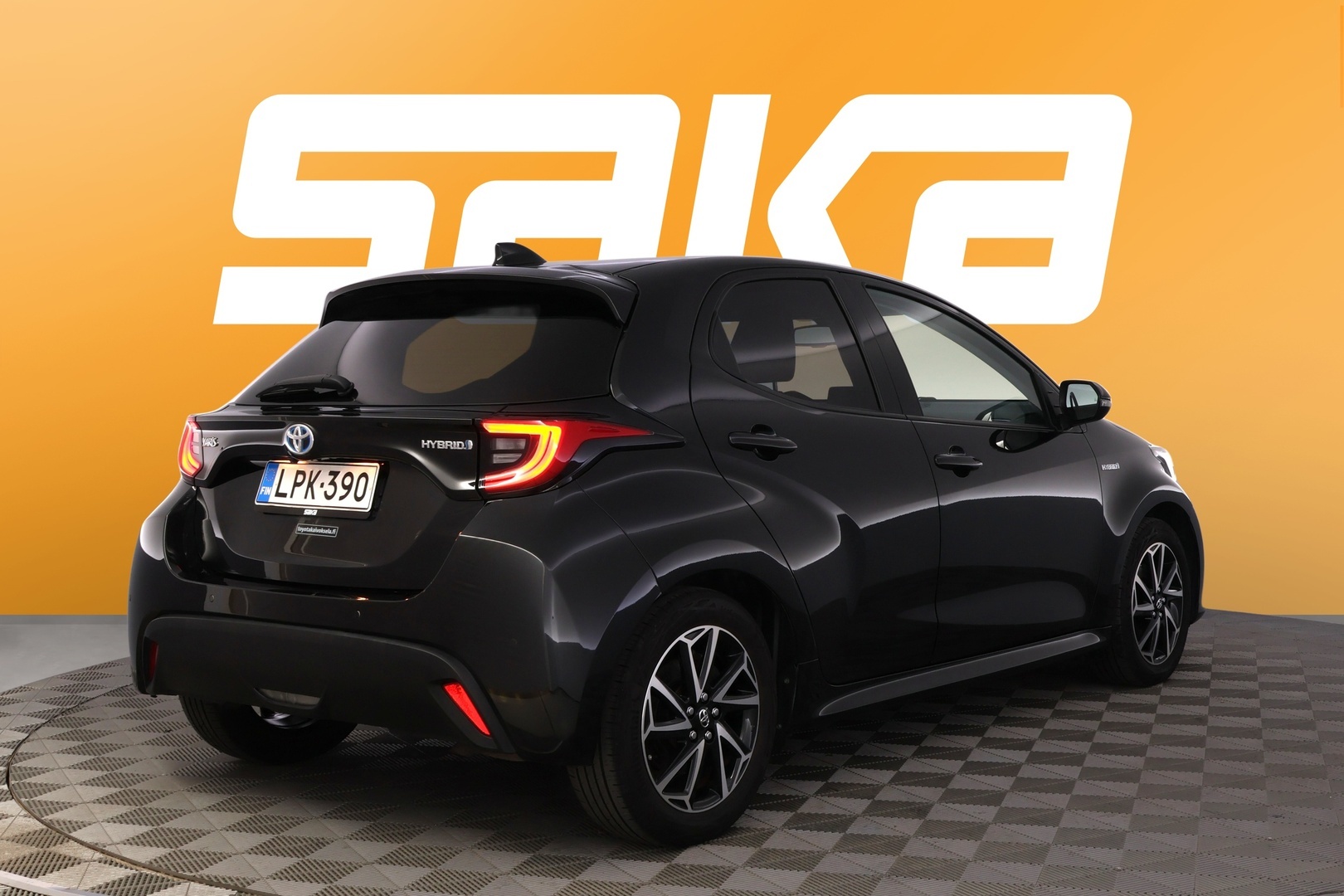 TOYOTA Yaris 2021