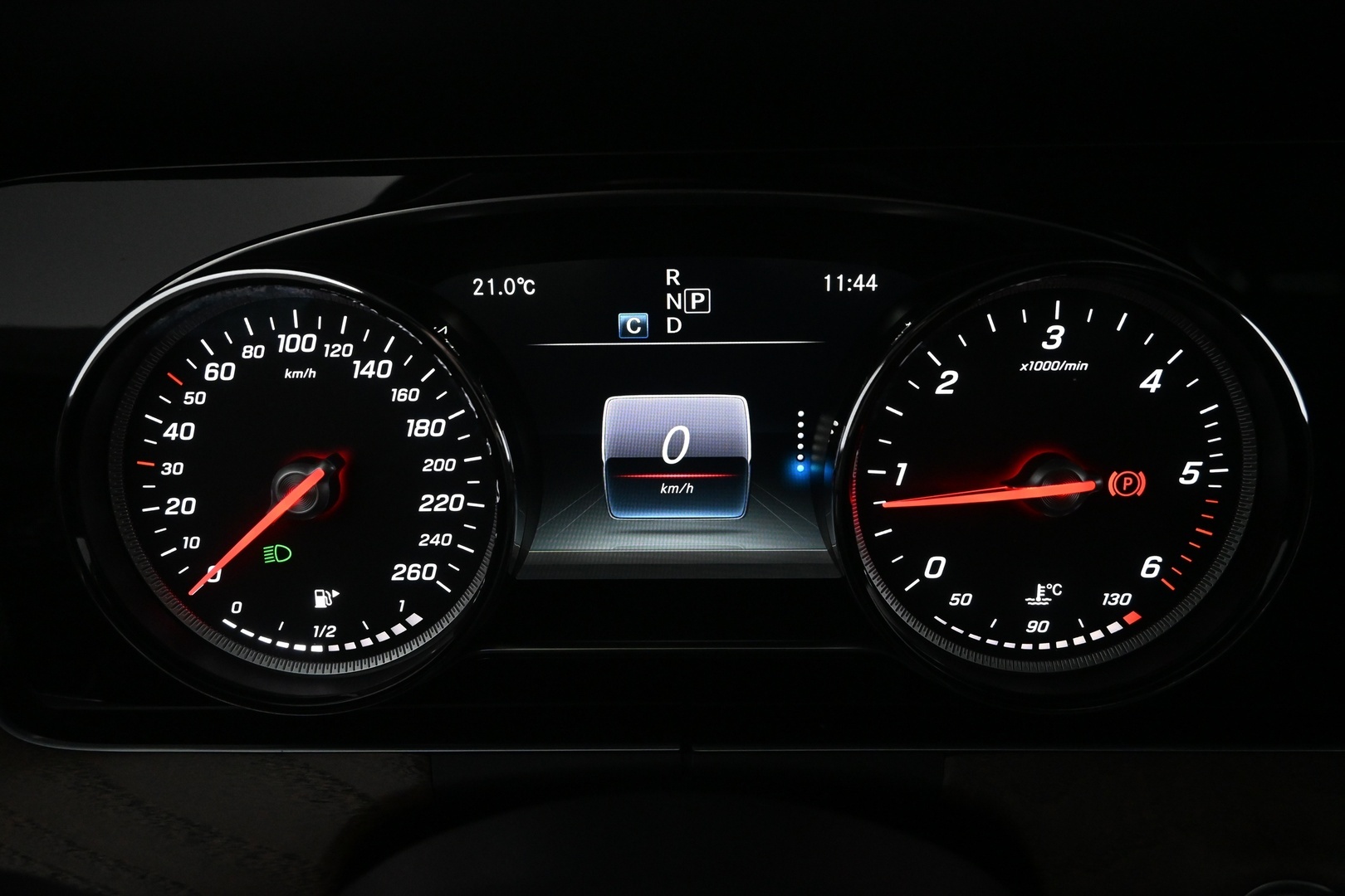 MERCEDES-BENZ E 2017