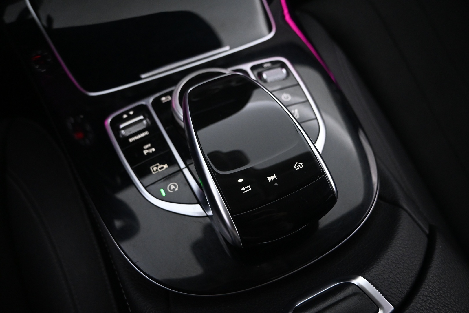 MERCEDES-BENZ E 2017