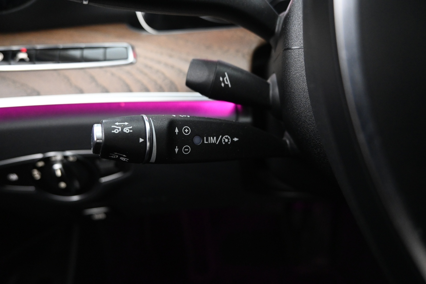 MERCEDES-BENZ E 2017