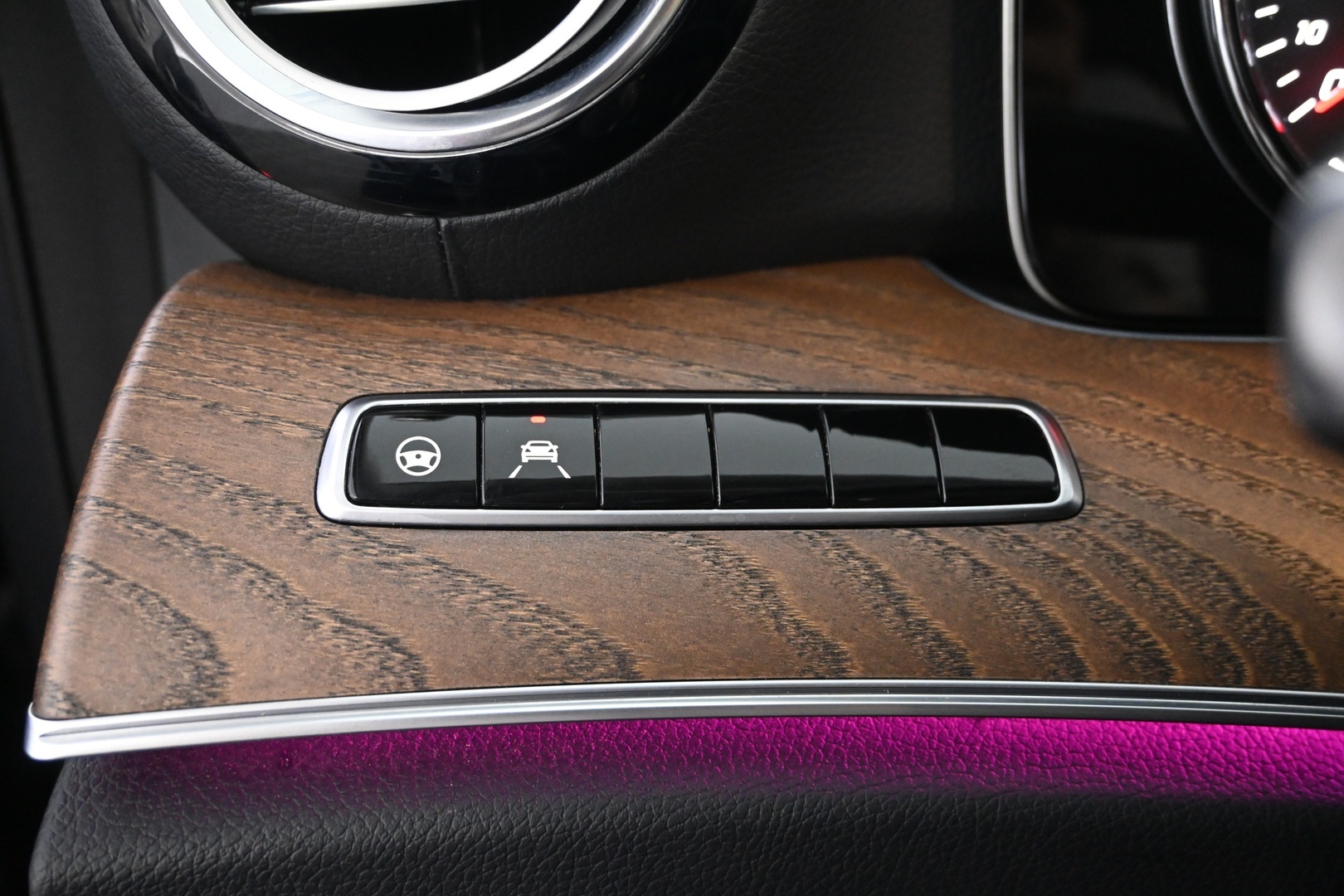 MERCEDES-BENZ E 2017