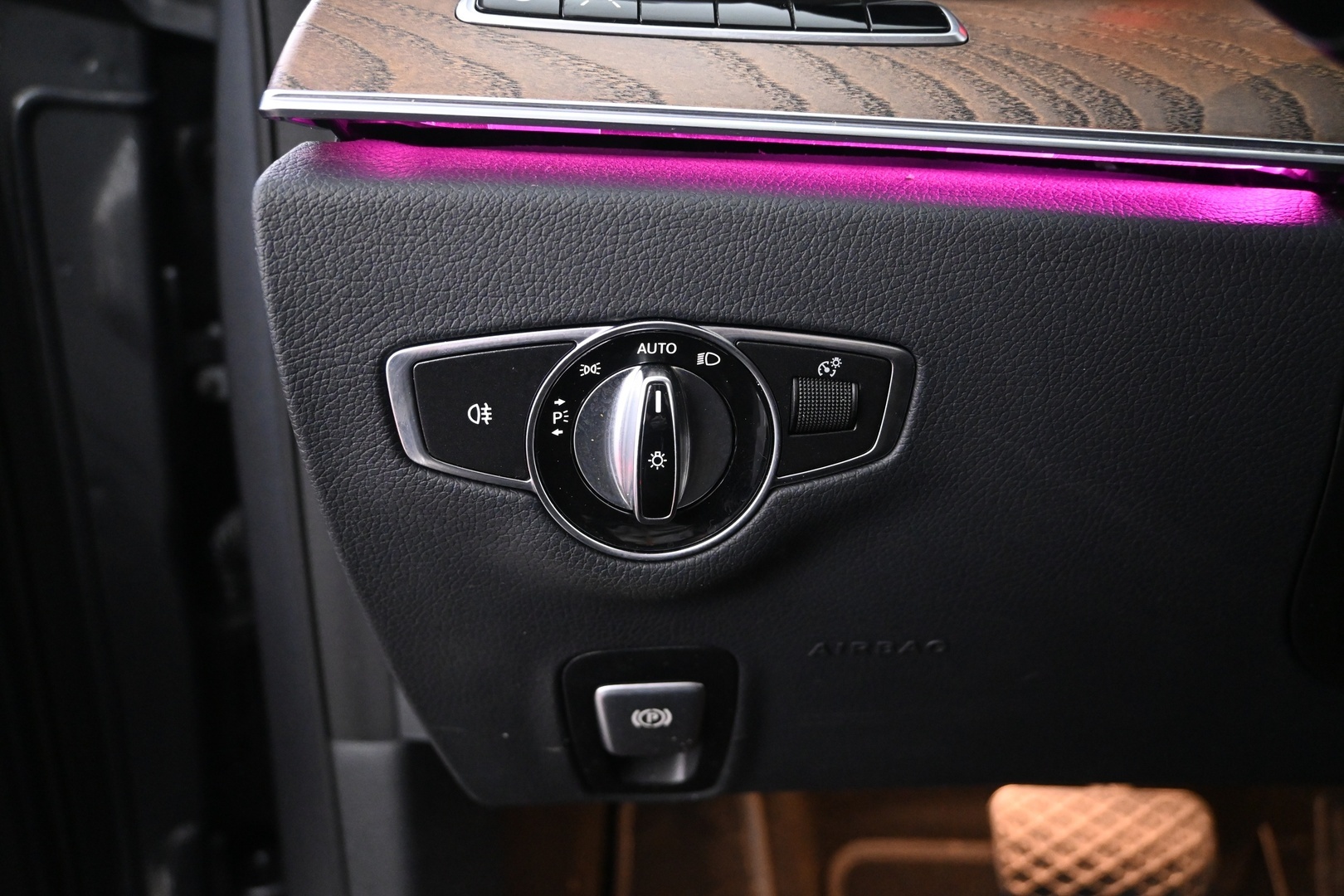 MERCEDES-BENZ E 2017