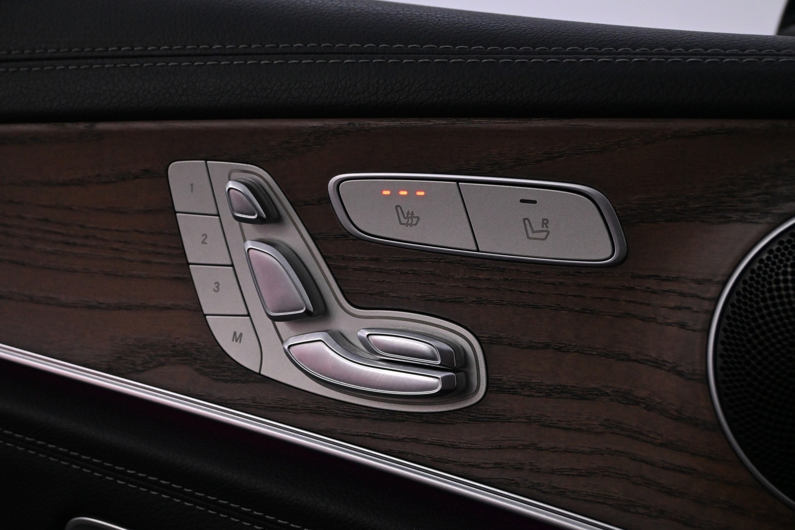 MERCEDES-BENZ E 2017