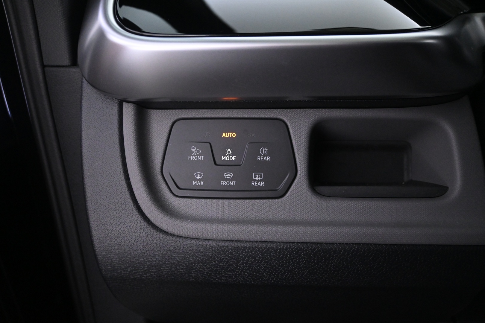 VOLKSWAGEN ID. Buzz 2025