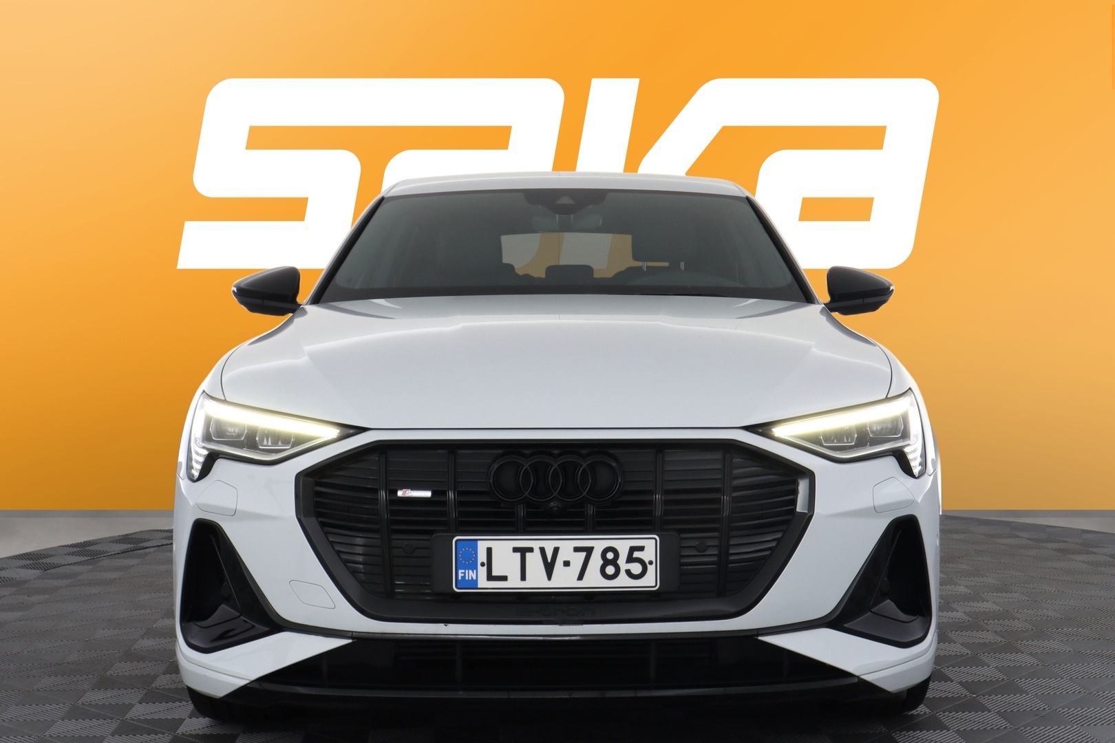AUDI e-tron 2022