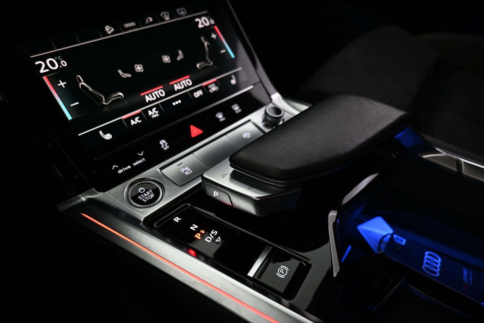 AUDI e-tron 2022