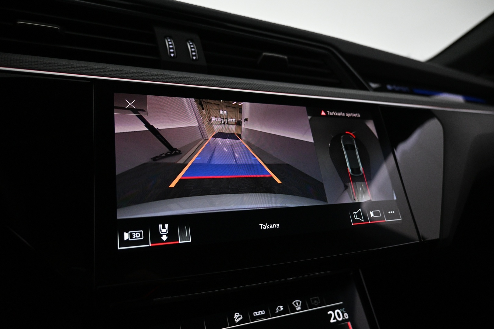 AUDI e-tron 2022
