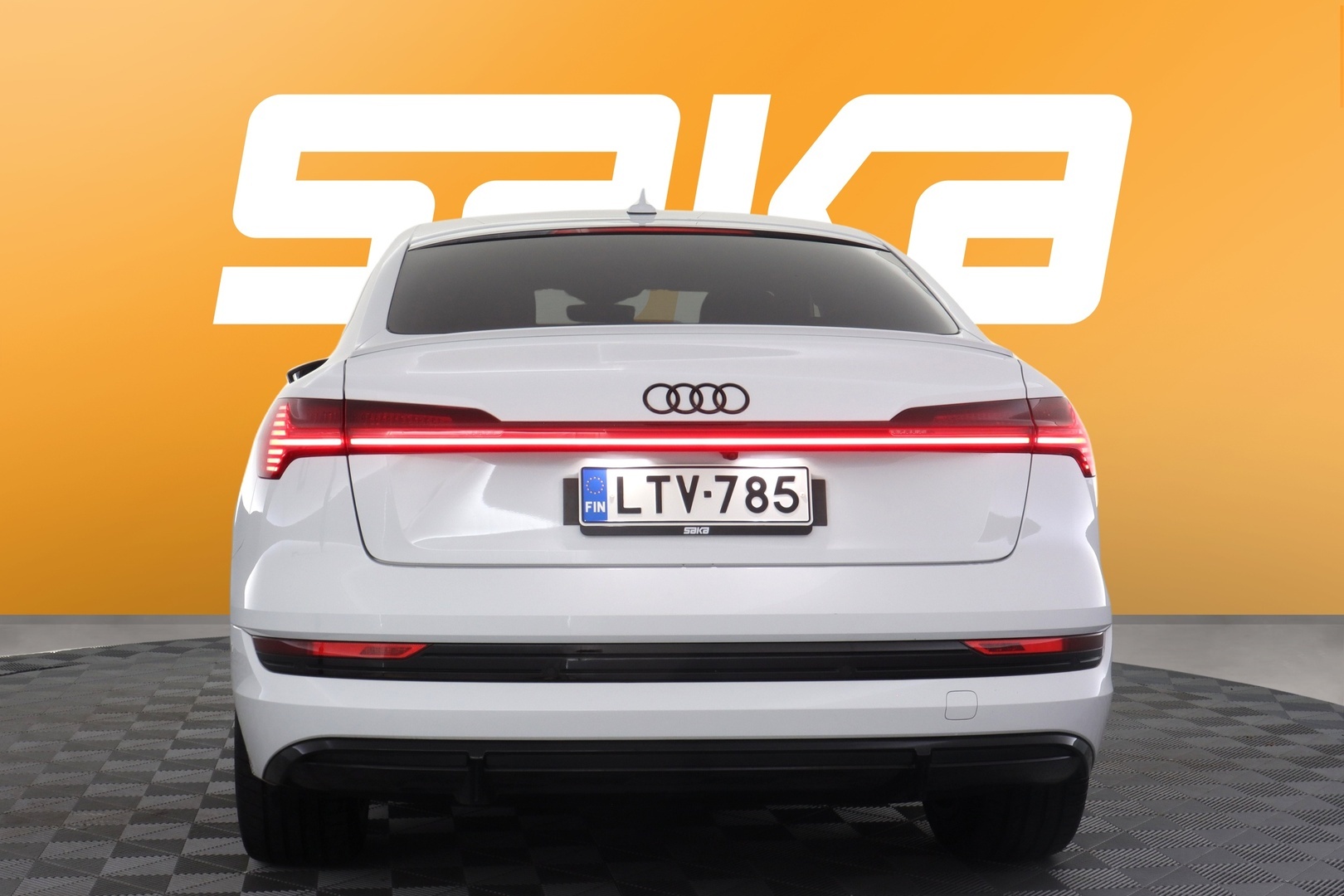 AUDI e-tron 2022