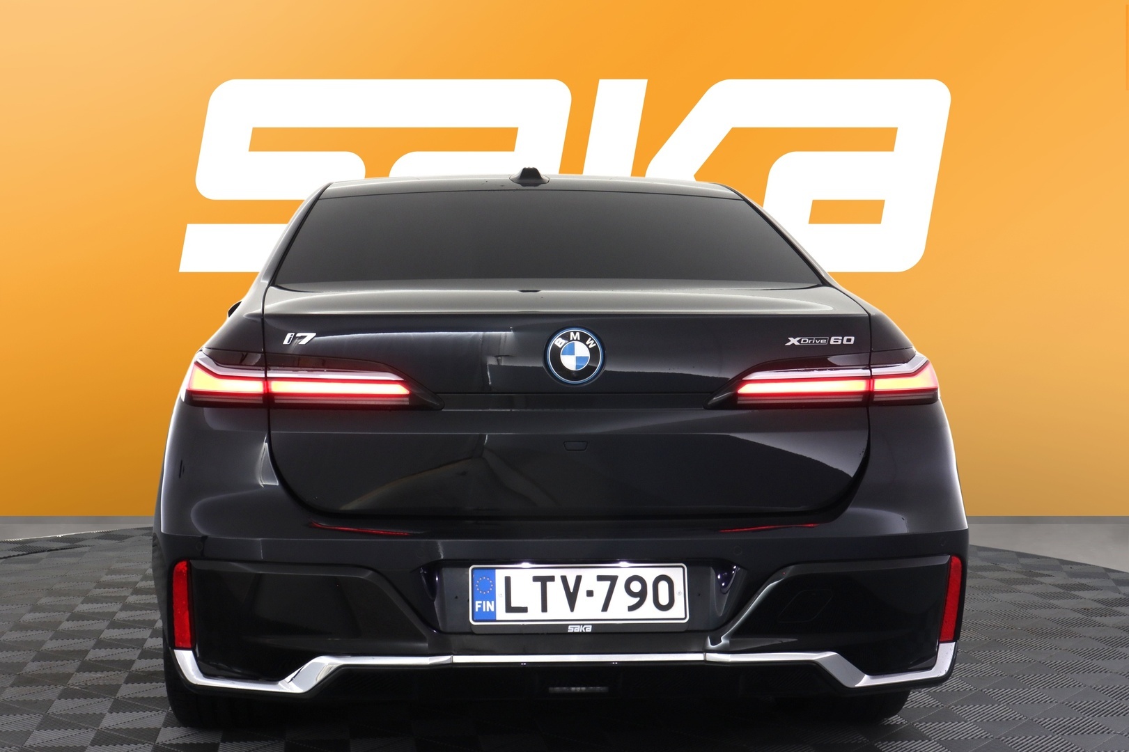 BMW i7 2023