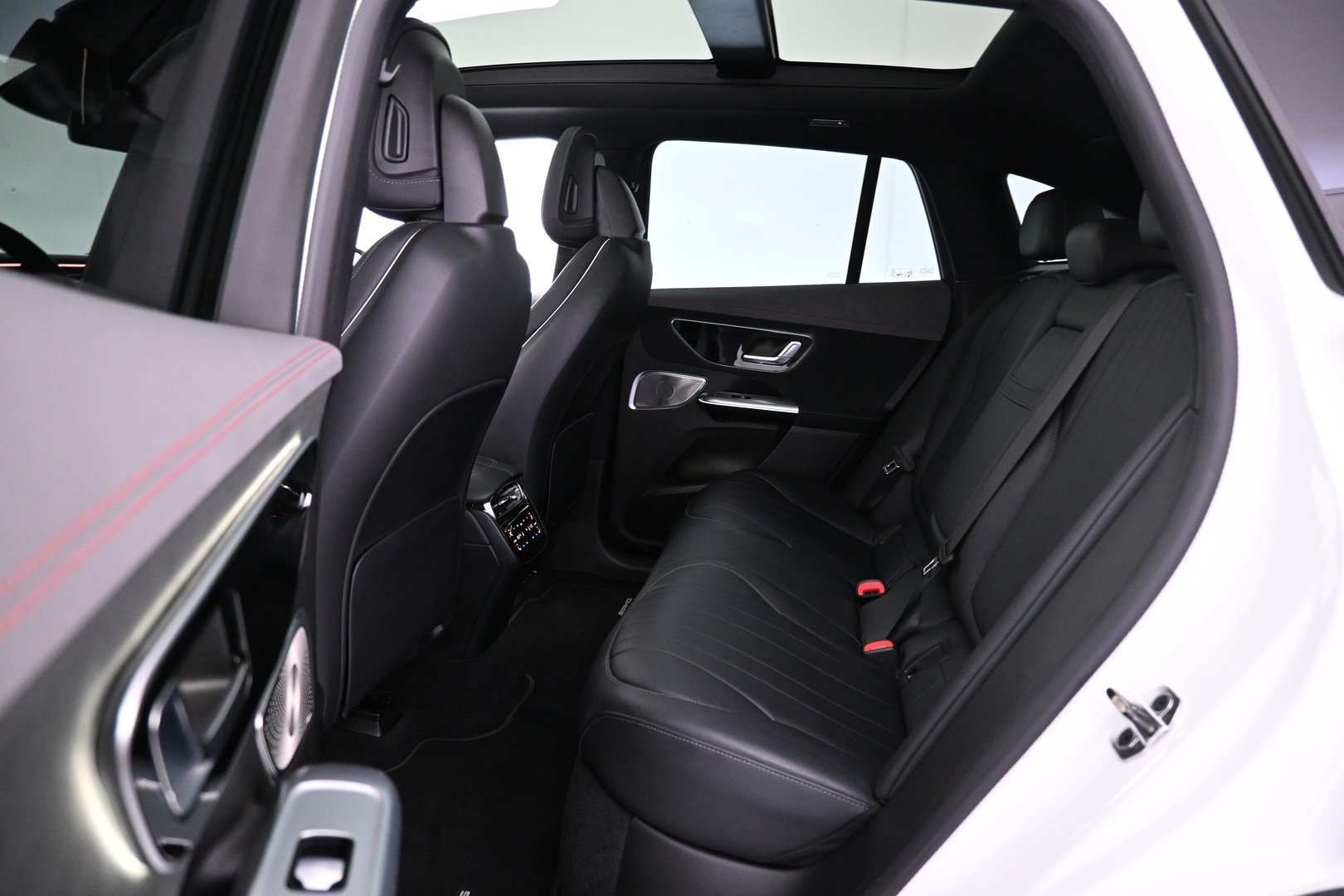 MERCEDES-BENZ EQE SUV 2023