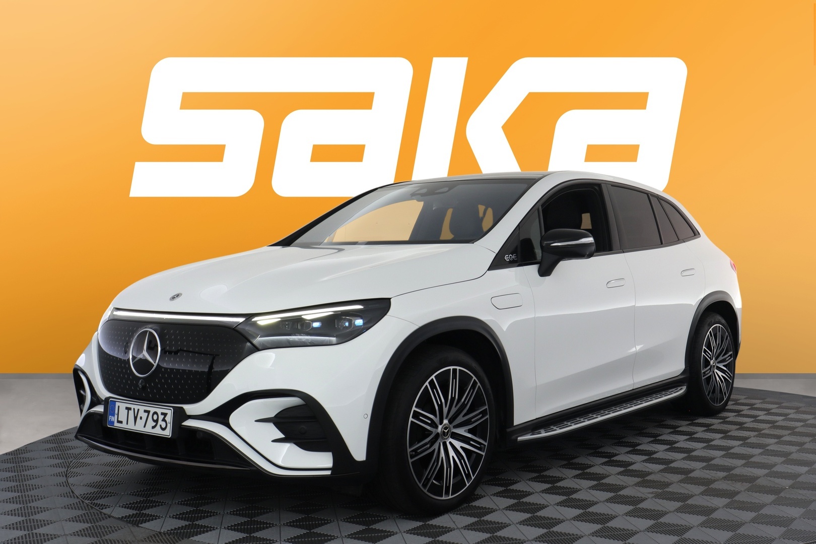 MERCEDES-BENZ EQE SUV 2023