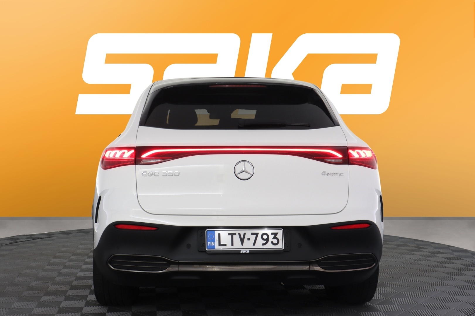 MERCEDES-BENZ EQE SUV 2023
