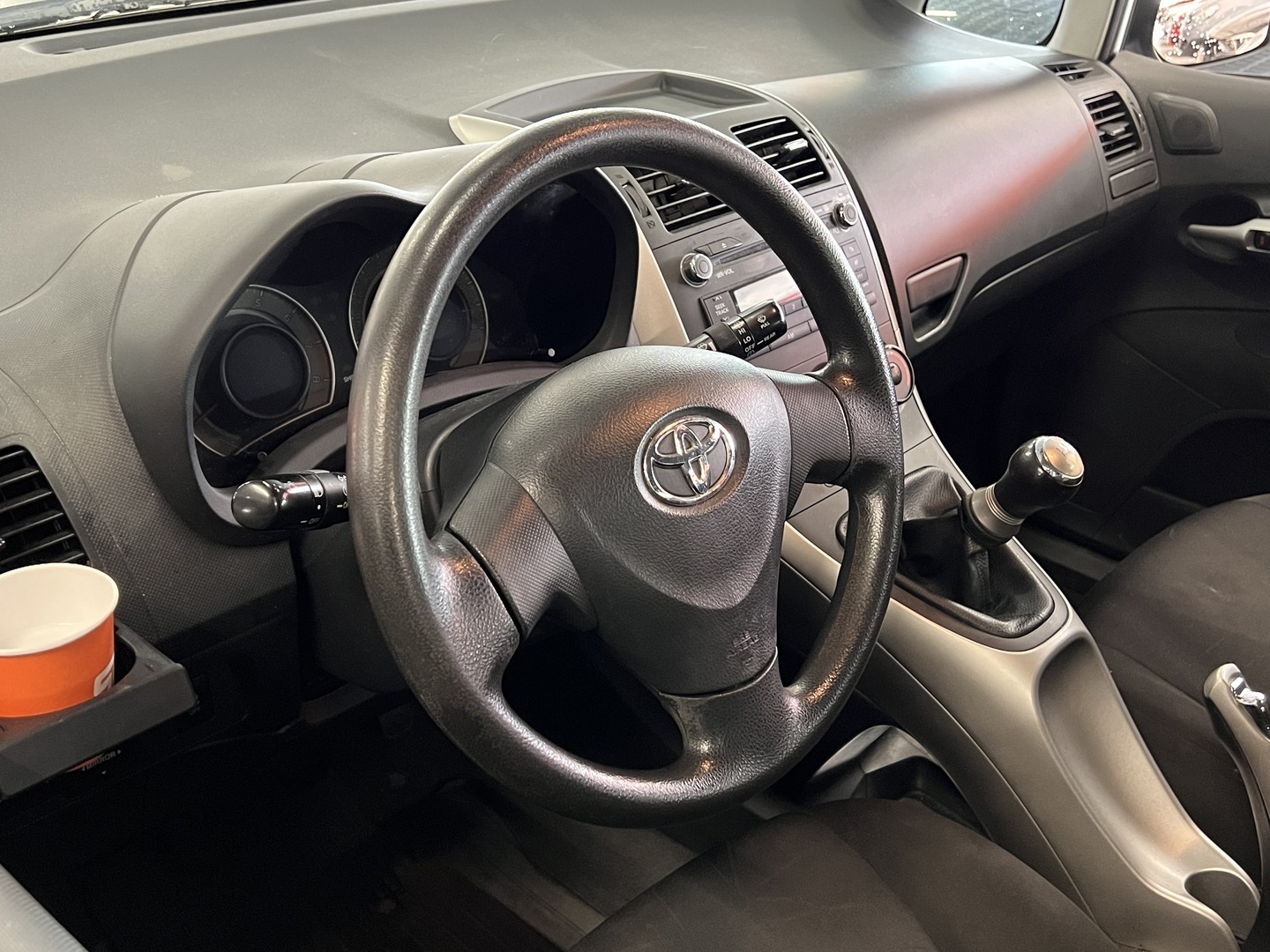 TOYOTA Auris 2008