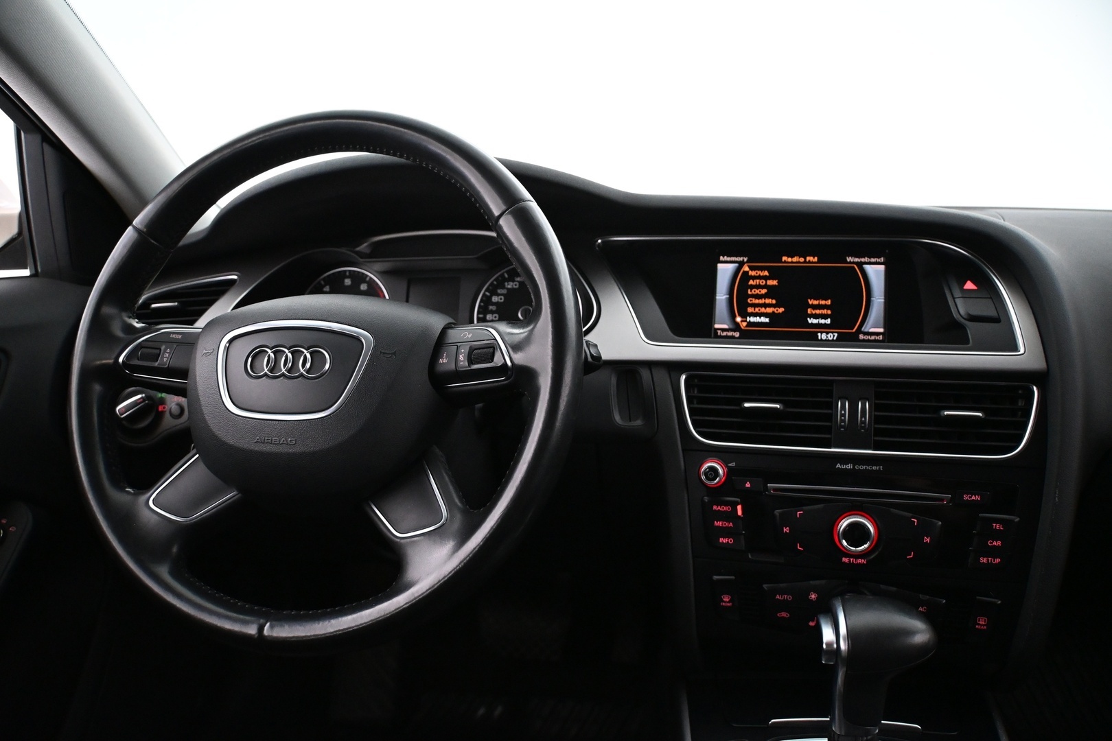 AUDI A4 2012