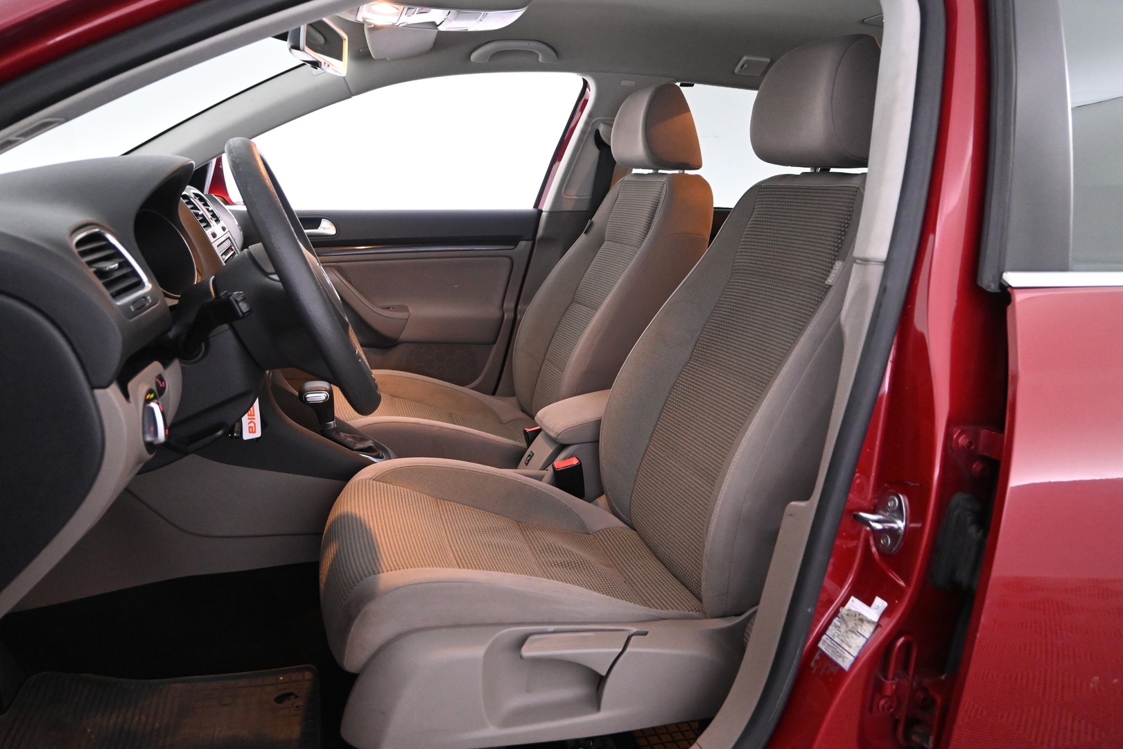 VOLKSWAGEN Golf 2010