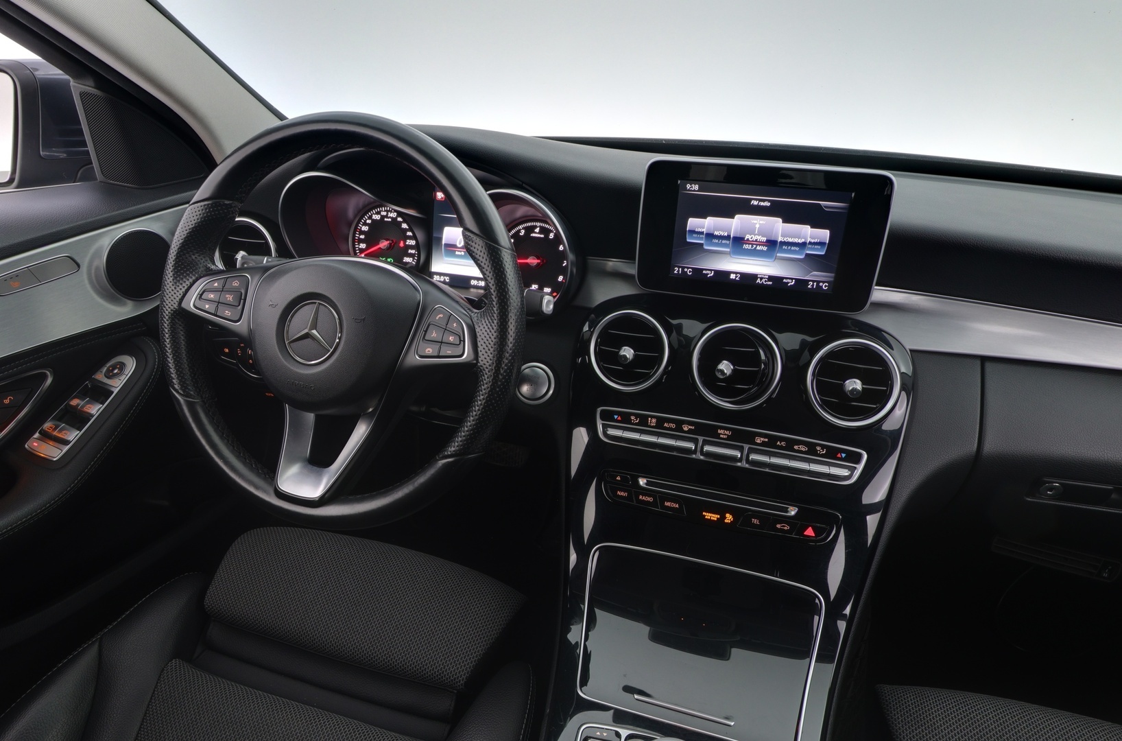 MERCEDES-BENZ C 2015