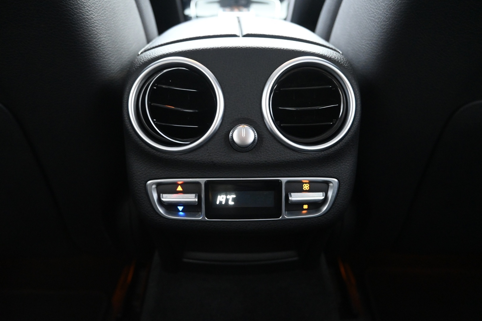 MERCEDES-BENZ C 2015