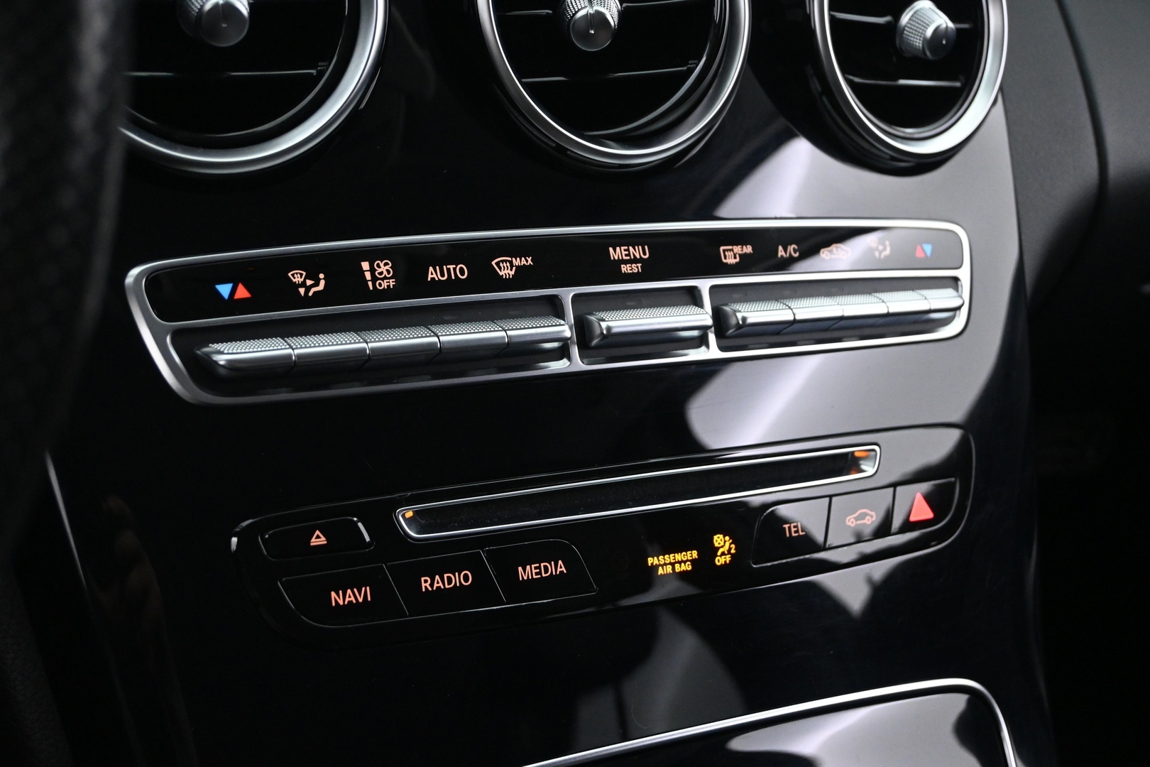 MERCEDES-BENZ C 2015