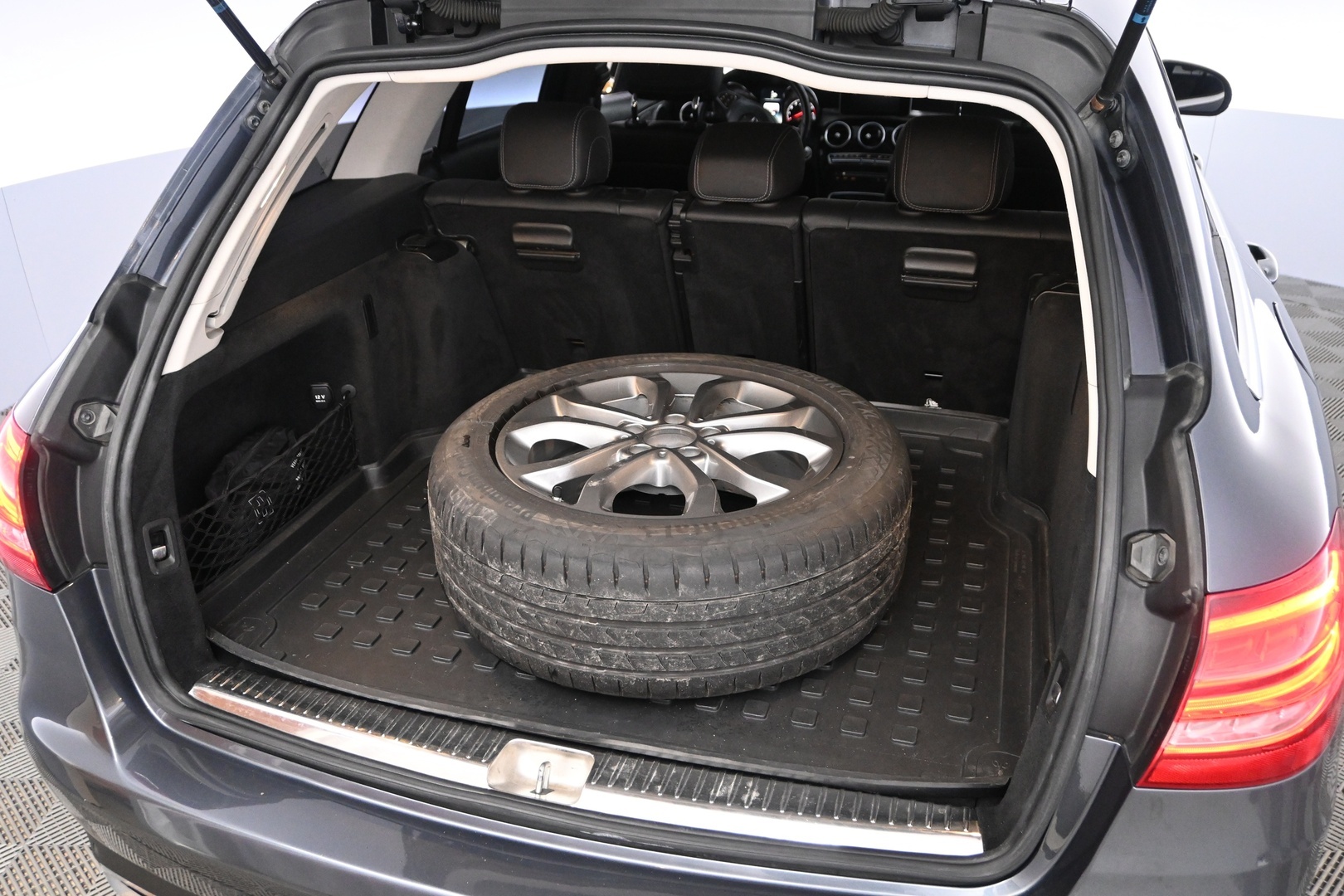 MERCEDES-BENZ C 2015