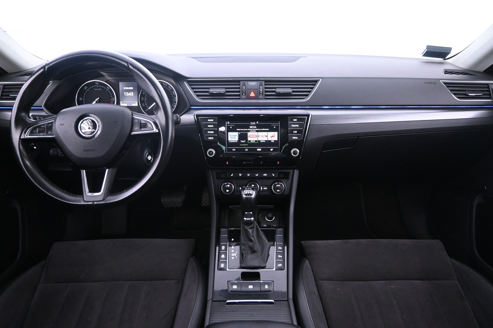 SKODA Superb 2016