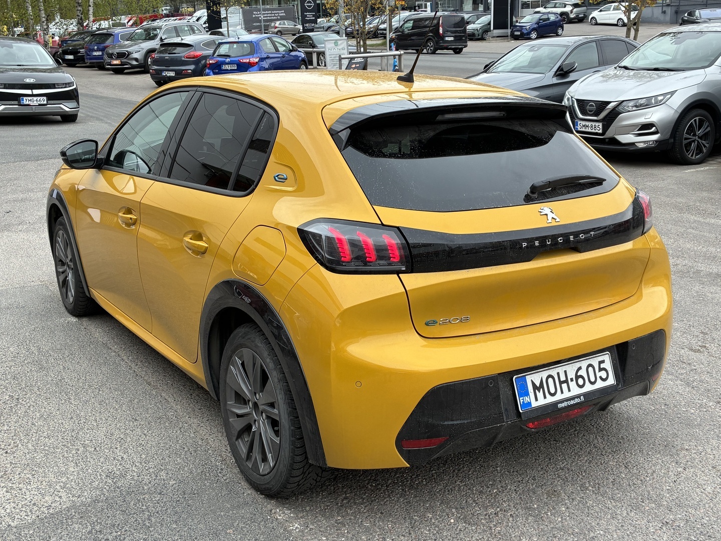 PEUGEOT e-208 2022