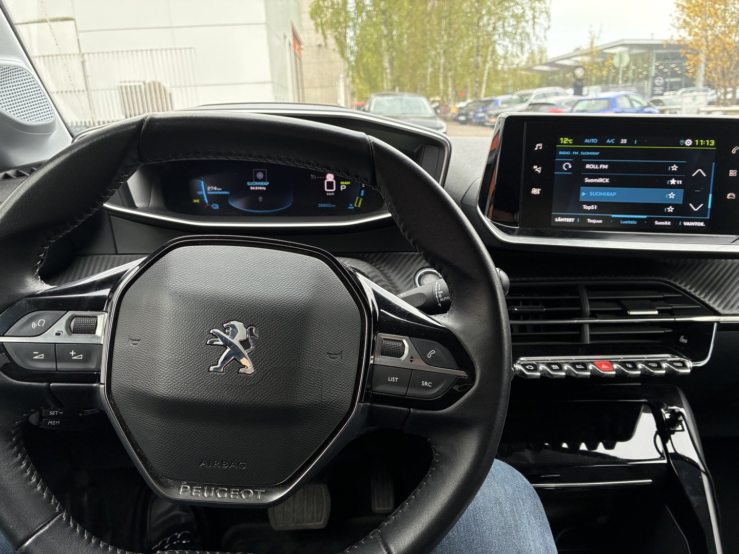 PEUGEOT e-208 2022