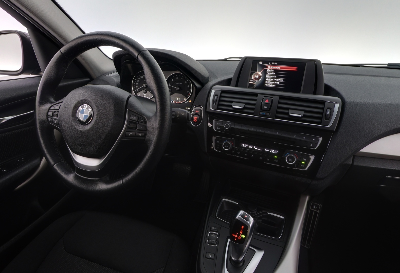 BMW 118 2016