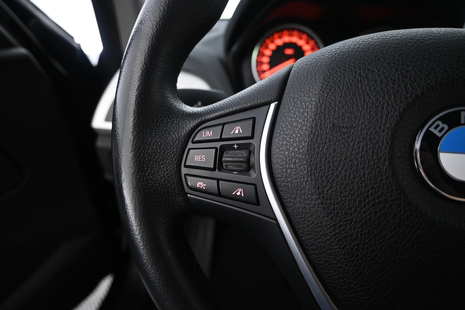 BMW 118 2016