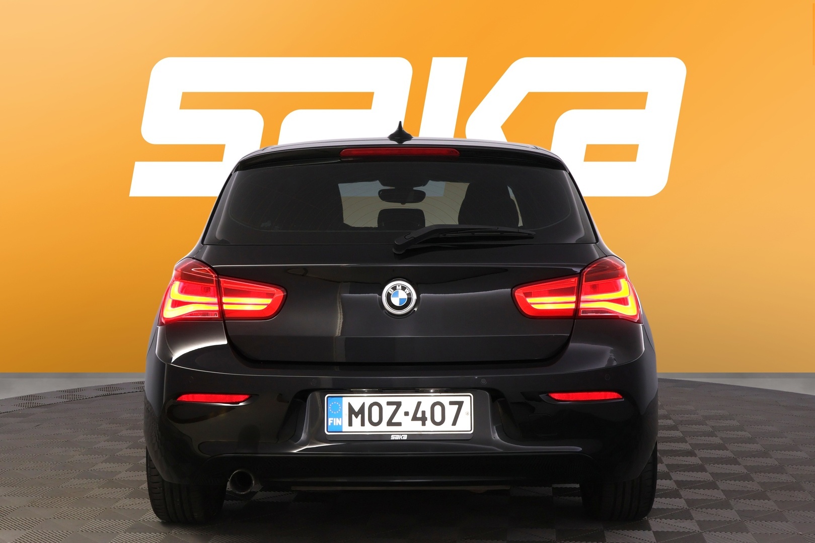 BMW 118 2016