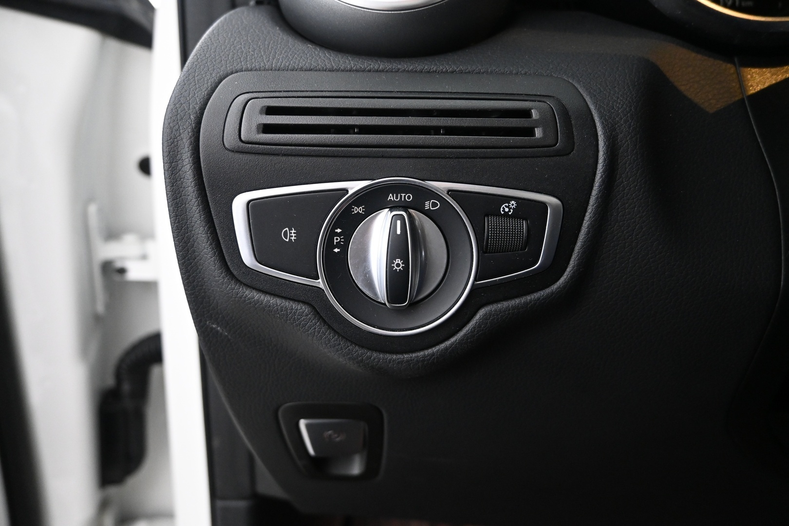 MERCEDES-BENZ GLC 2022