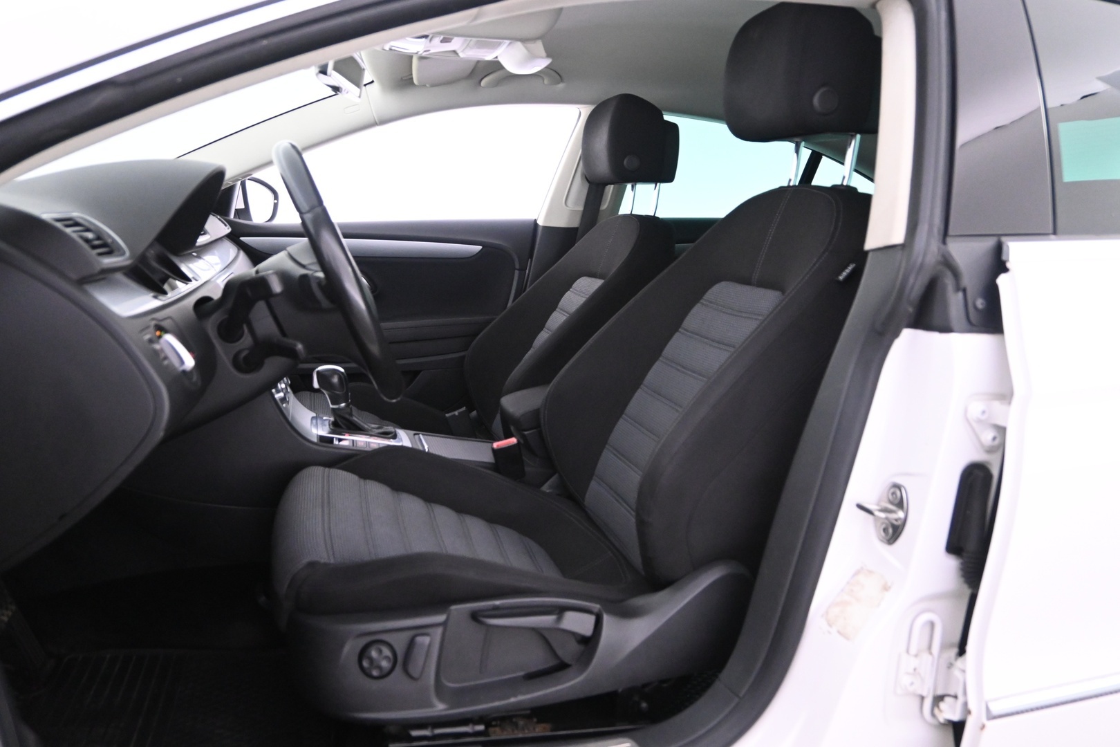VOLKSWAGEN CC 2012