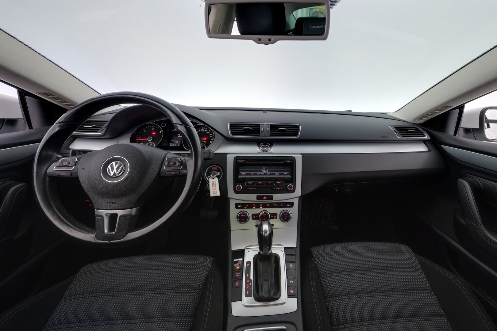 VOLKSWAGEN CC 2012