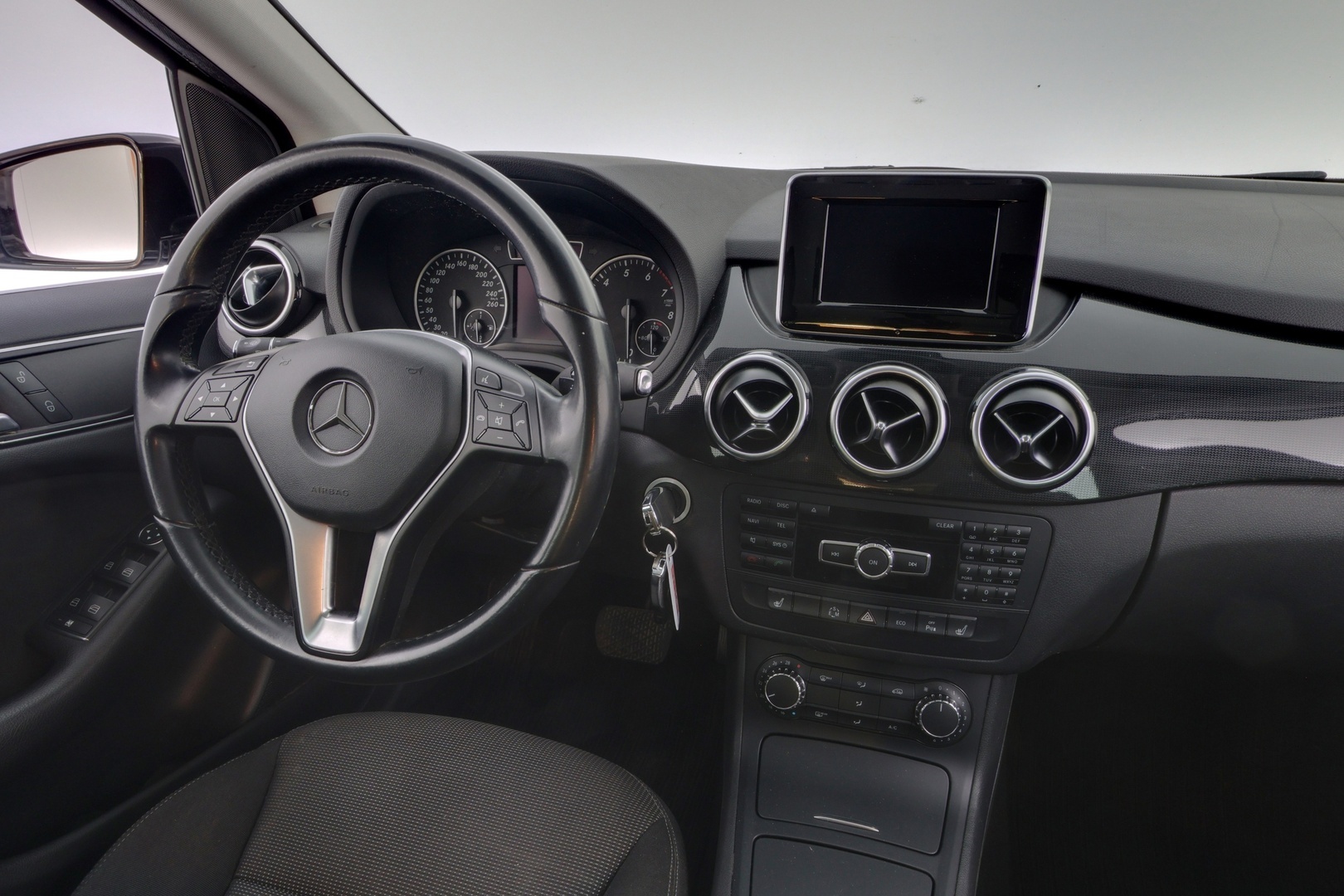 MERCEDES-BENZ B 2012