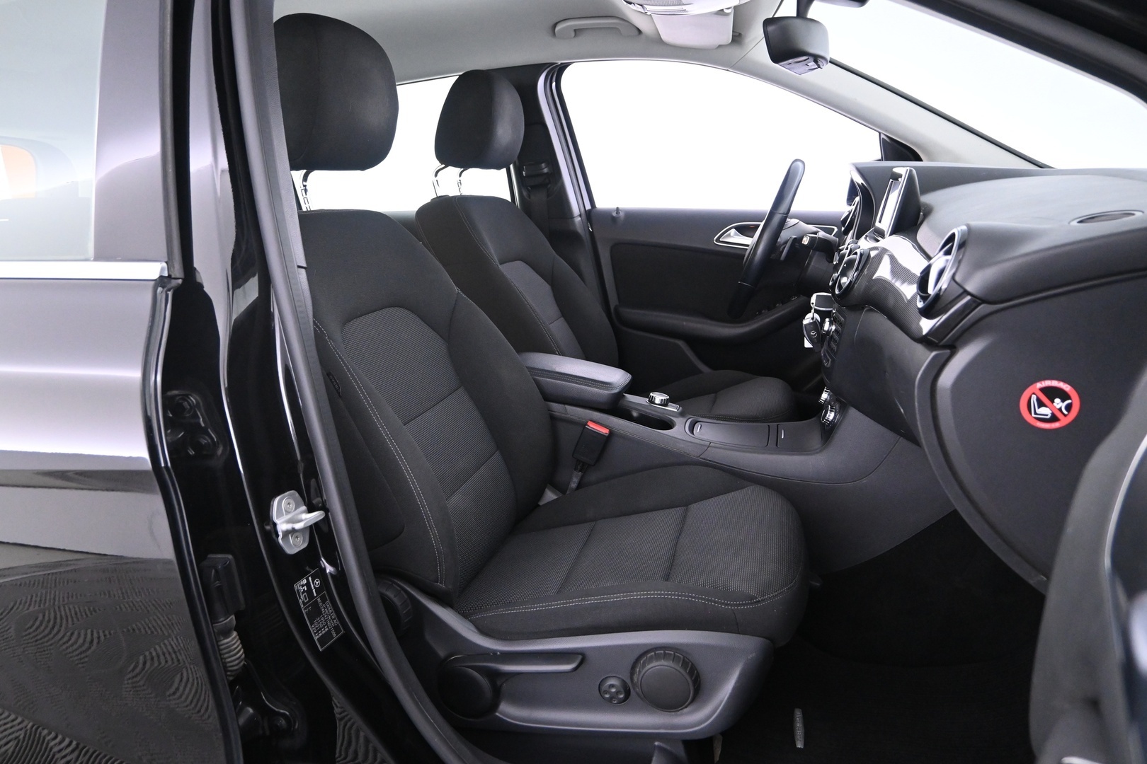 MERCEDES-BENZ B 2012