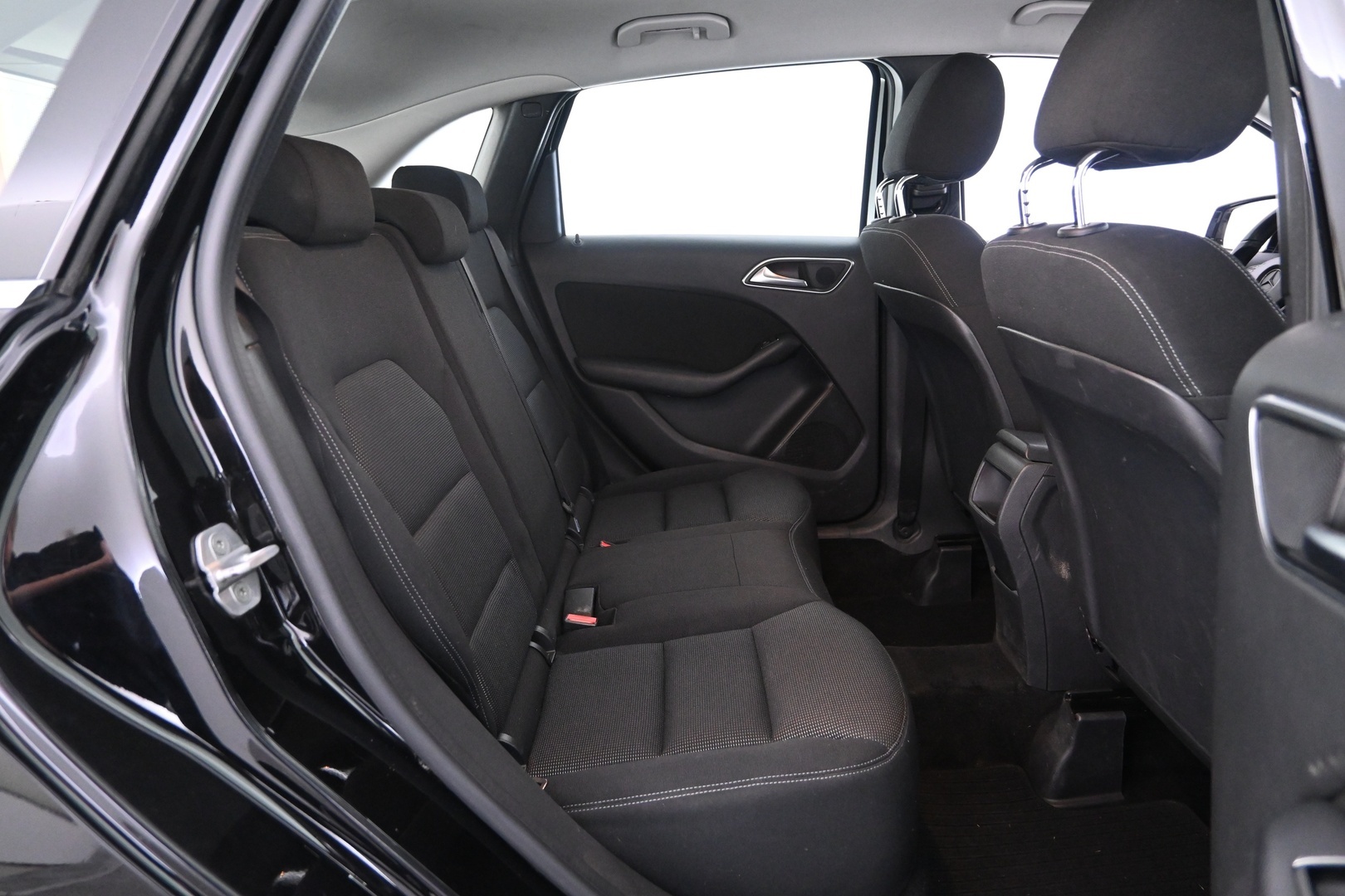 MERCEDES-BENZ B 2012