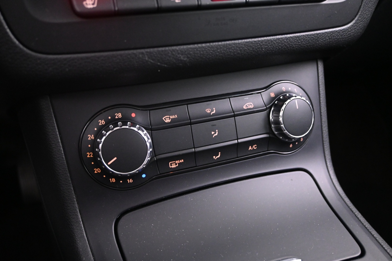 MERCEDES-BENZ B 2012