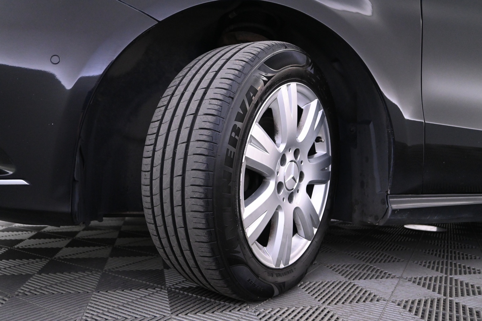 MERCEDES-BENZ B 2012
