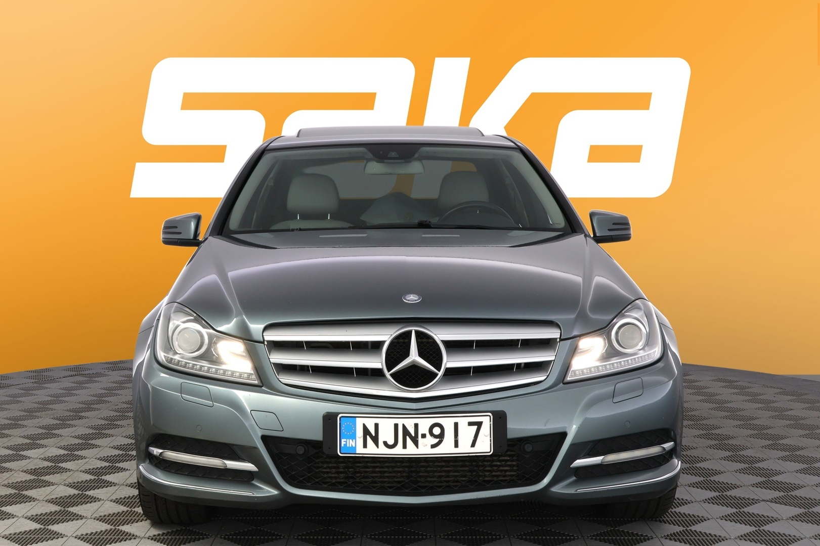 MERCEDES-BENZ C 2012