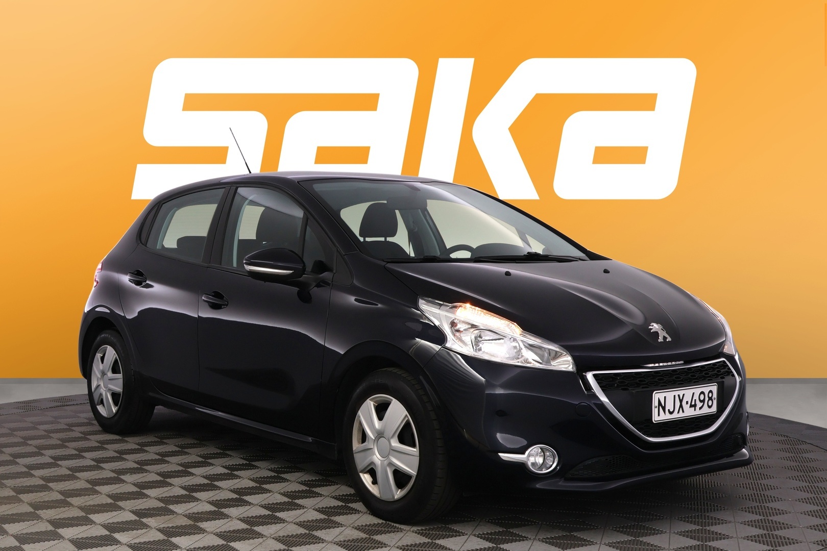 PEUGEOT 208 2015