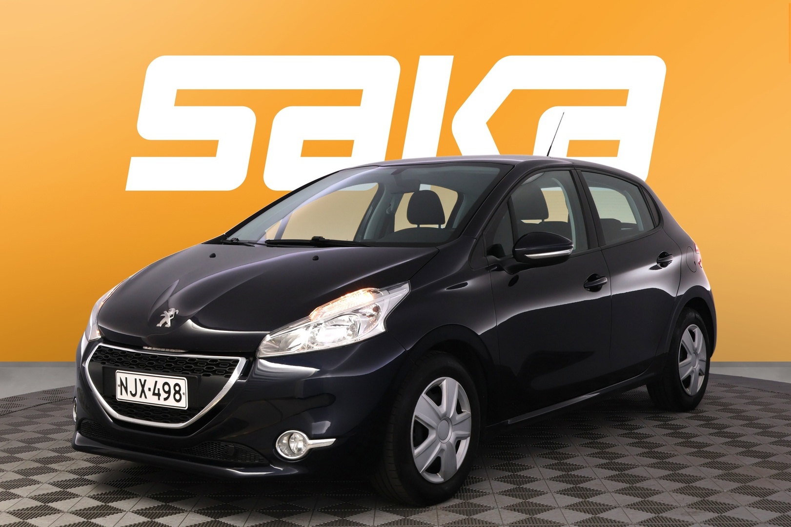 PEUGEOT 208 2015