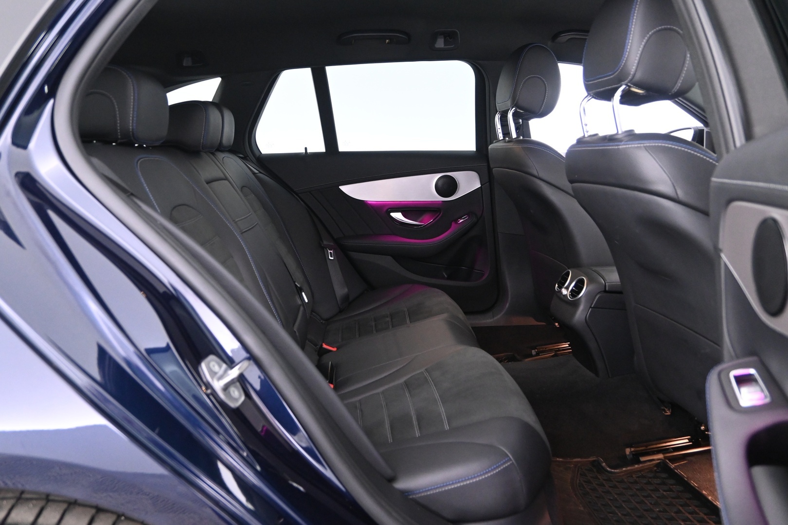 MERCEDES-BENZ C 2021