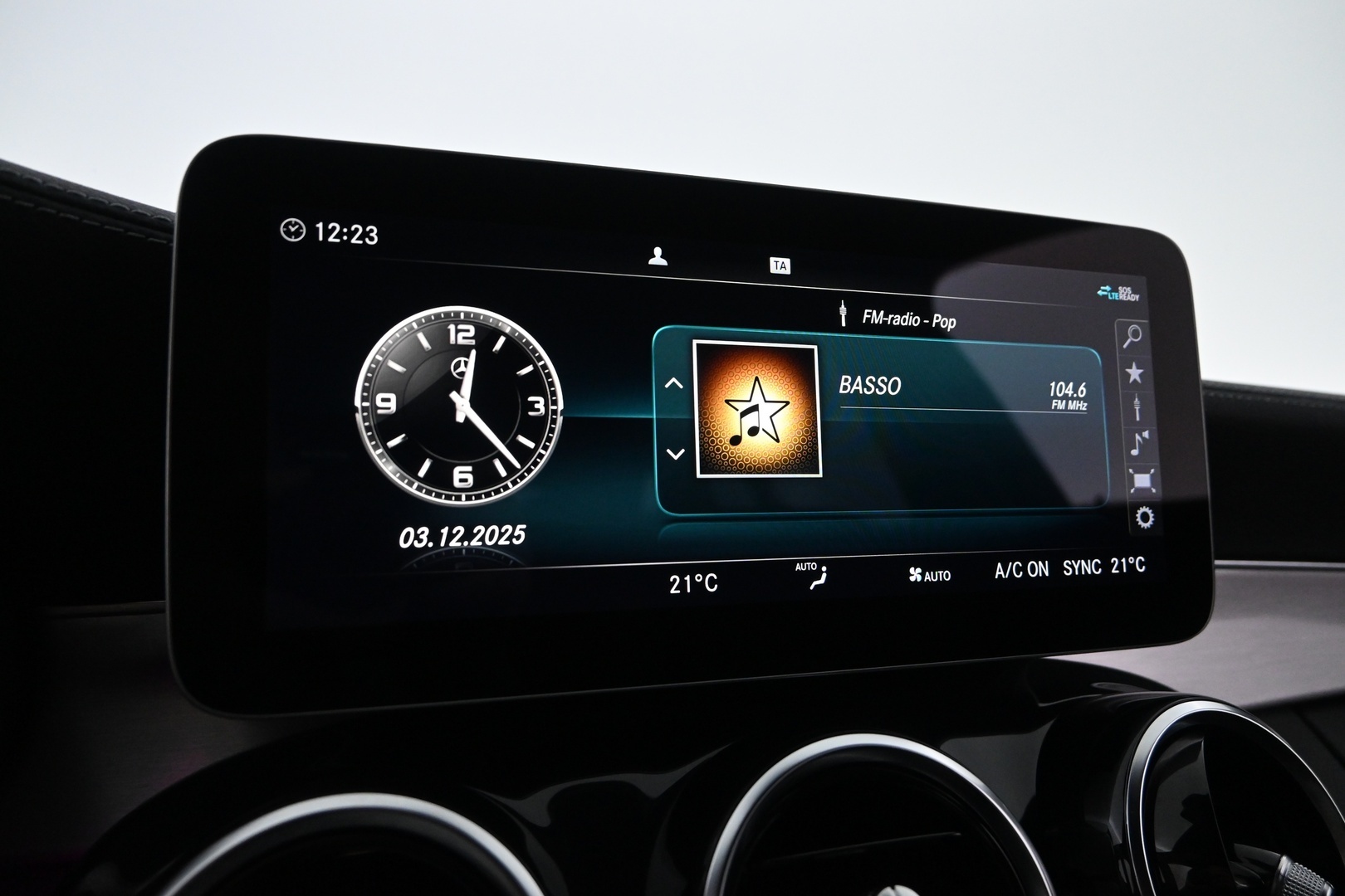 MERCEDES-BENZ C 2021