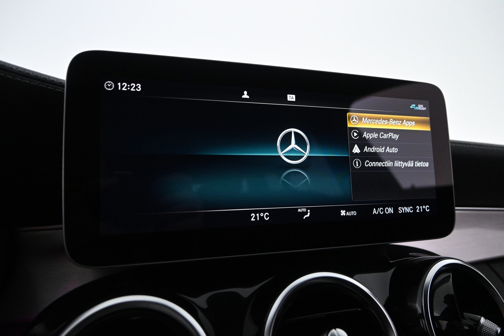 MERCEDES-BENZ C 2021